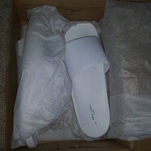 New look sliders in white